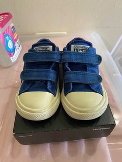 CONVERSE baby shoes