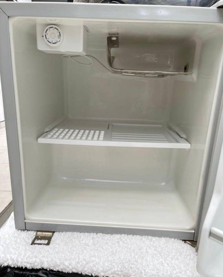 Cornell Mini Bar Fridge, TV & Home Appliances, Kitchen Appliances, Refrigerators & Freezers on