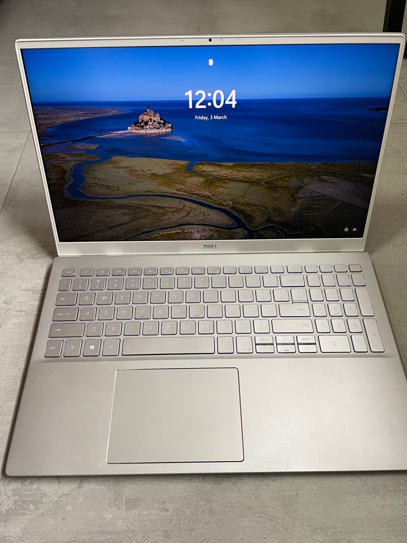 Dell Inspiron 15 5000 (5502) i7 8GB RAM 512 GB SSD, Computers