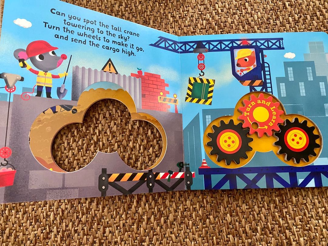 Diggers turn n learn board book, Hobbies & Toys, Books & Magazines, Children's Books on Carousell