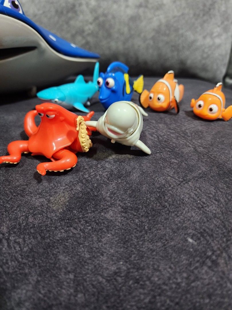Finding nemo stingray toy online