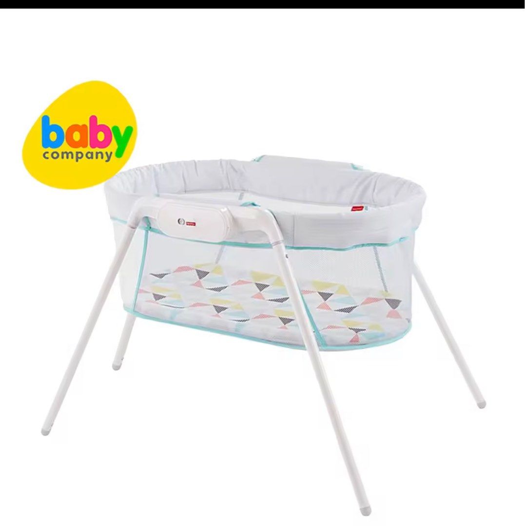 Baby bassinet hot sale fisher price