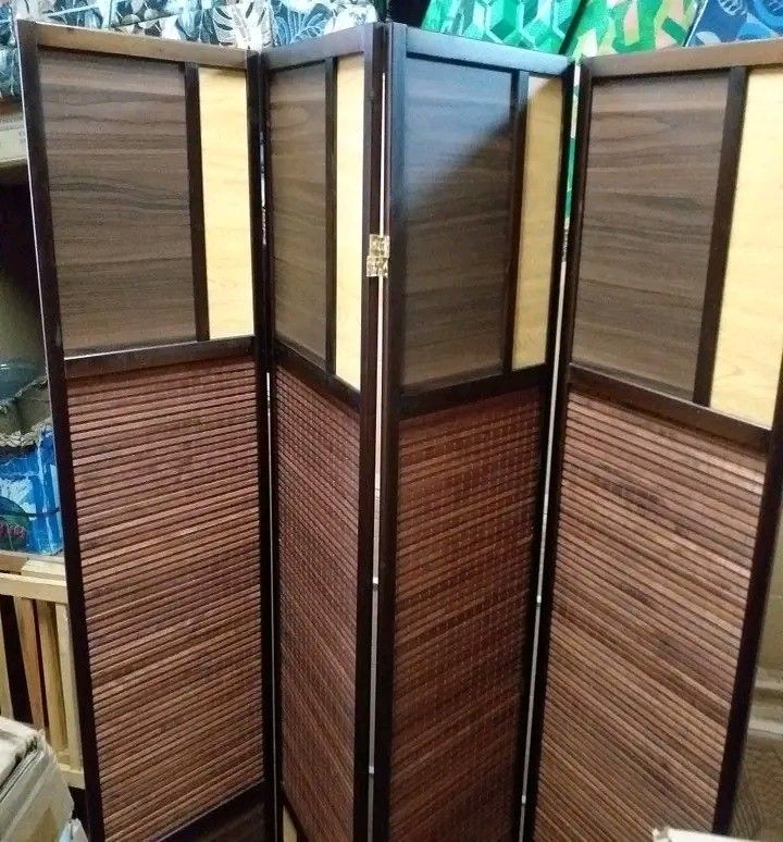 Folding Divider 180cm, Furniture & Home Living, Furniture, Other Home Furniture on Carousell
