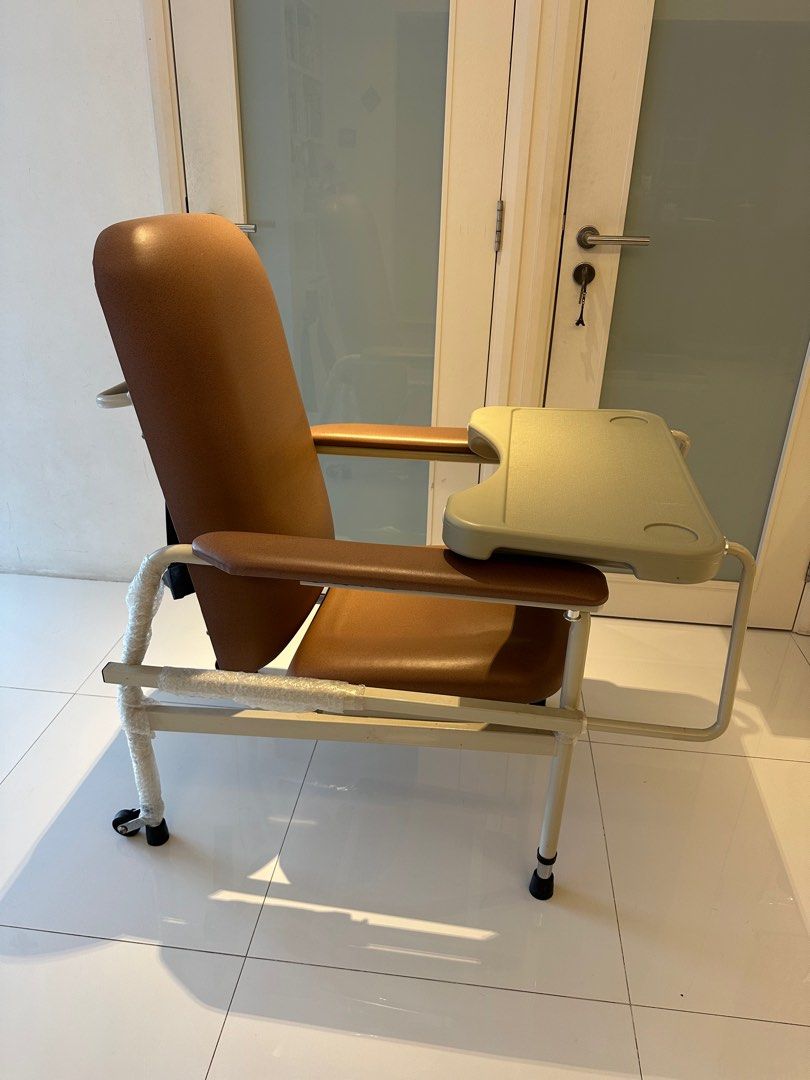 Geriatric Chair, Health & Nutrition, Assistive & Rehabilatory Aids