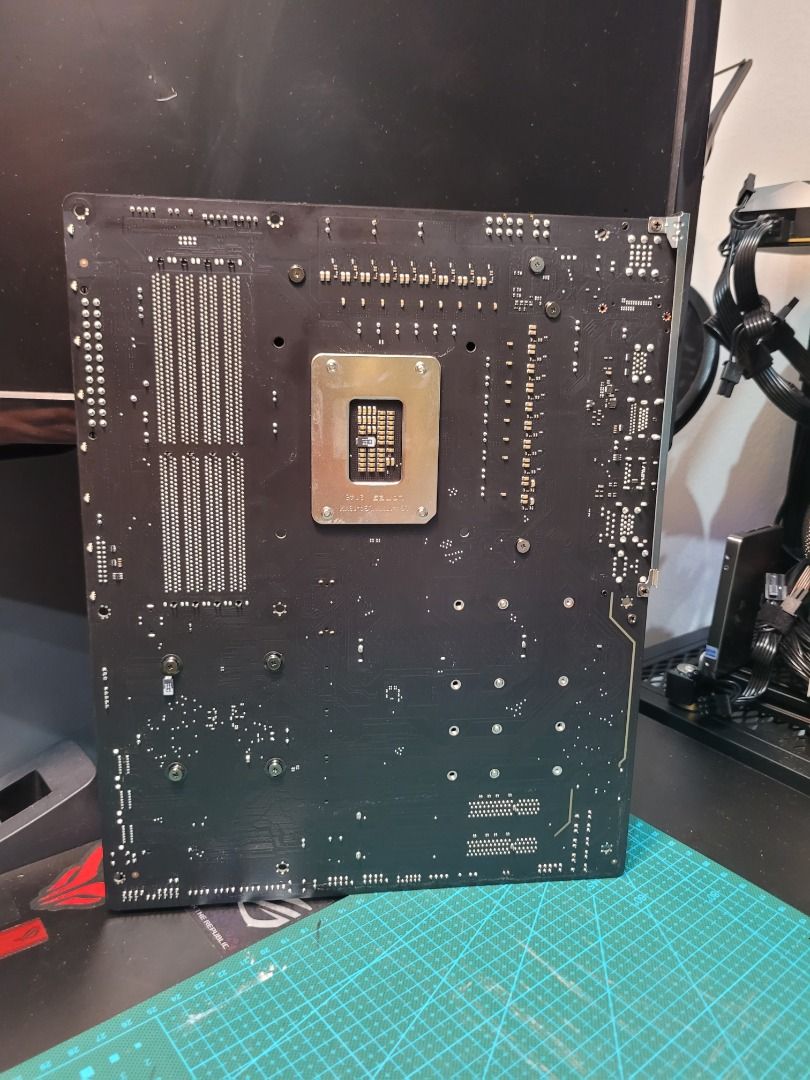 Gigabyte Z690 Gaming X DDR4 ATX Motherboard LGA 1700, Computers & Tech