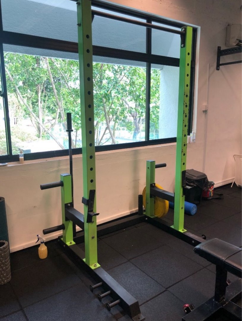 Squat rack (half rack), Sports Equipment, Exercise & Fitness, Weights