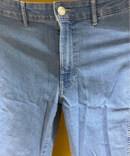 H&M淺藍色緊身牛仔褲 jeans