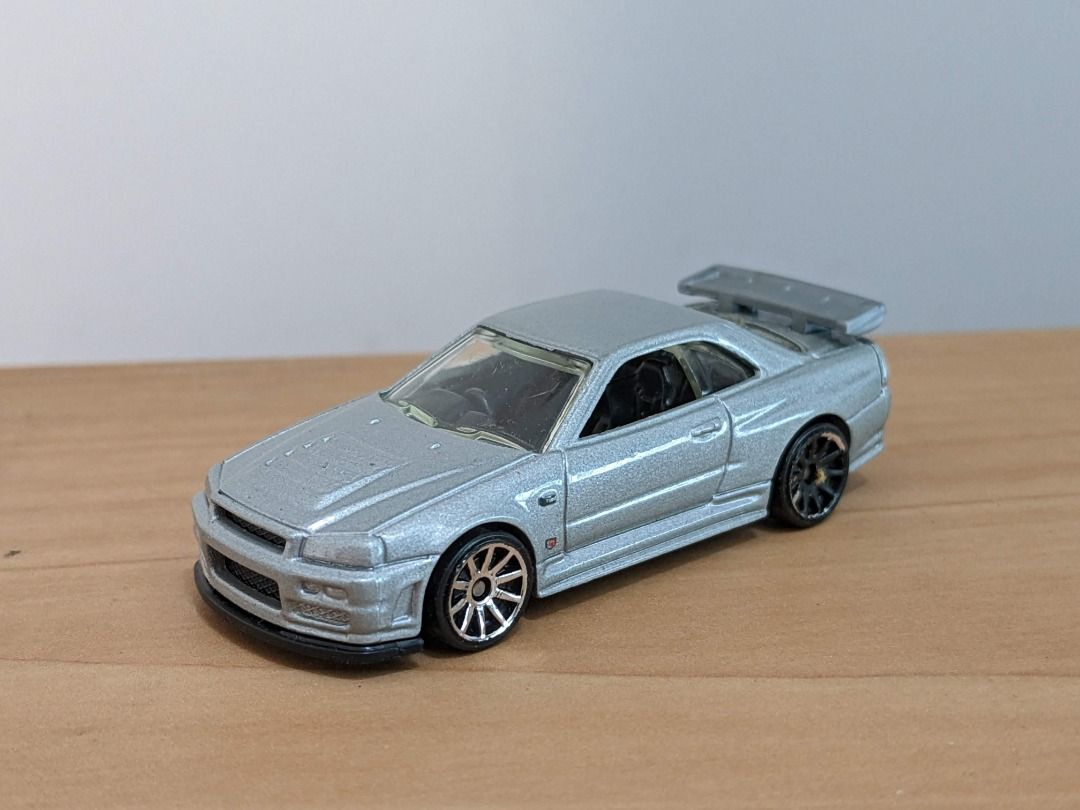 Hot Wheels Nissan Skyline GT-R R34 Silver First Edition Loose, Hobbies ...