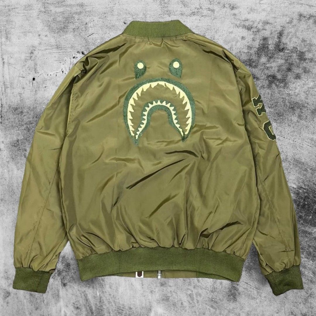 Jaket Bomber Bape Shark WGM A Bathing Ape Hijau