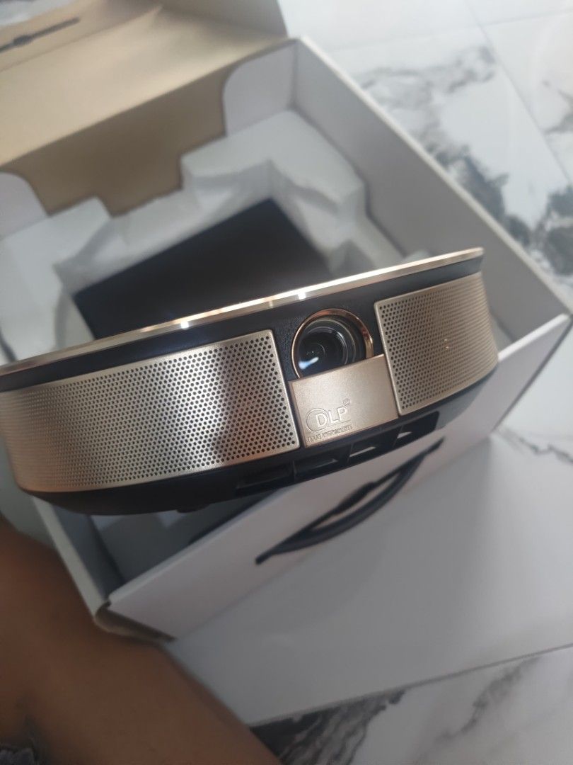 JmGo G1S projector, TV & Home Appliances, TV & Entertainment