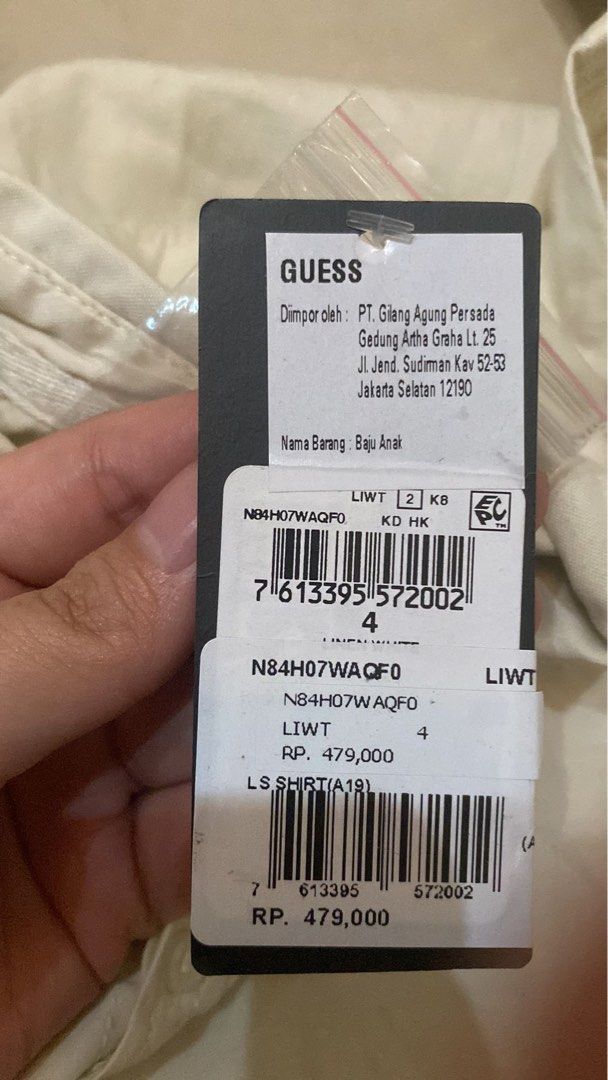 Kemeja guess