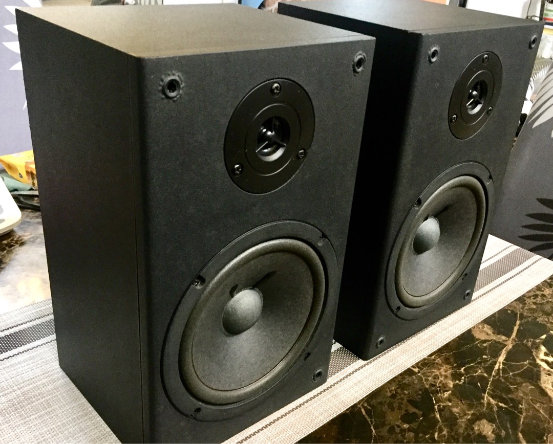 KLH Bookshelf Speakers, Audio, Soundbars, Speakers & Amplifiers on