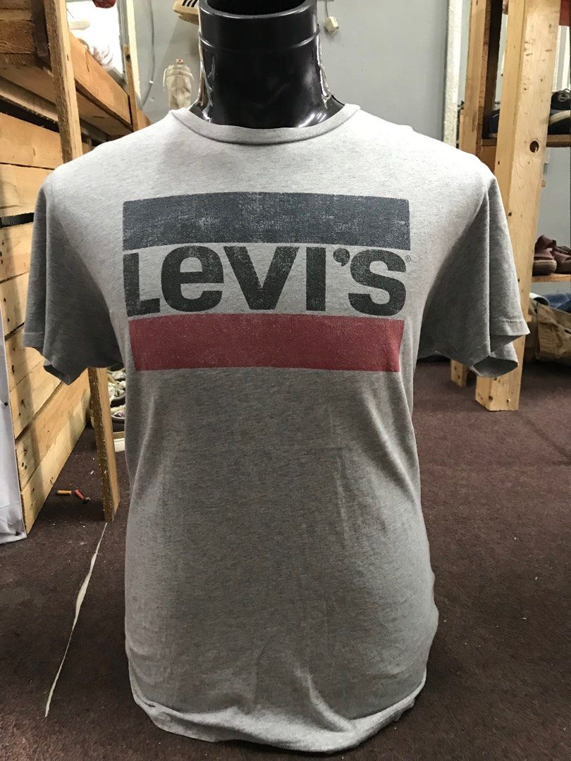 levi's, Men's Fashion, Activewear on Carousell