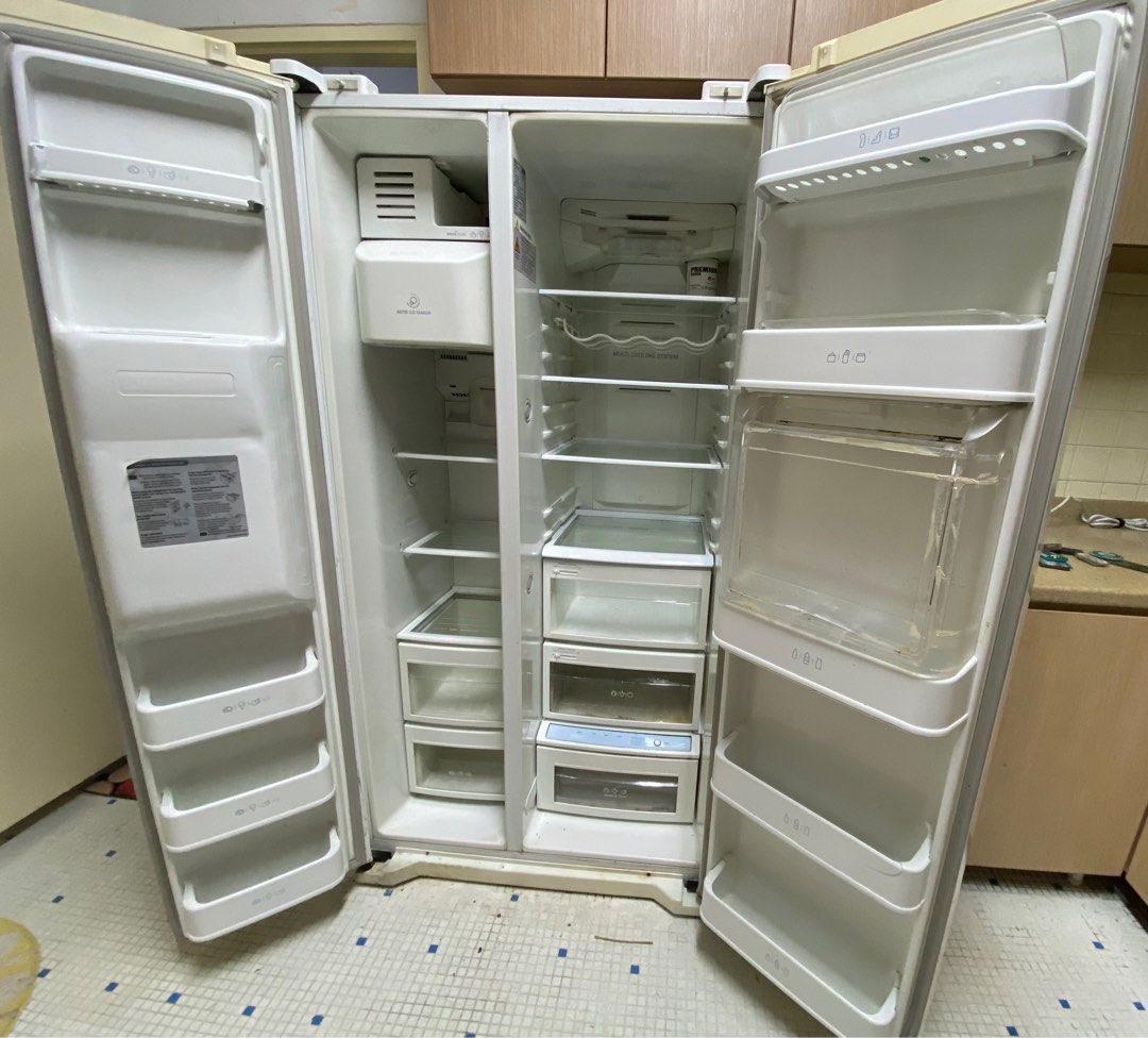 LG INVERTER 12yrs and running well, TV & Home Appliances, Kitchen