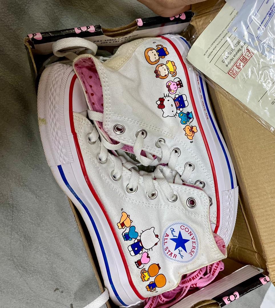 Custom hello kitty discount converse