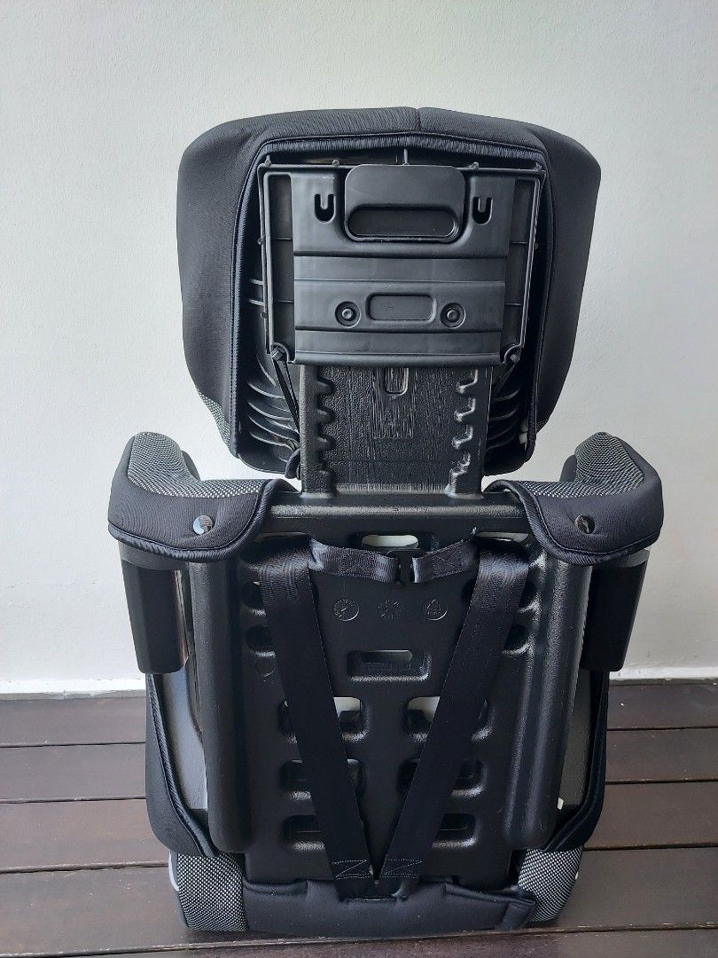 Little Tikes car seat, Babies & Kids, Going Out, Car Seats on Carousell