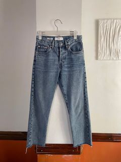 (Category: ) located in . Submitted by sortedoutclothes (Listing ID 1218388479, Image 1). Description: .