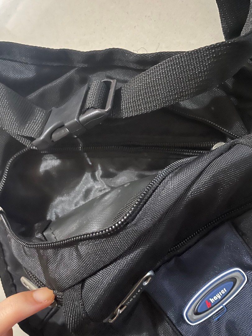 Bossini Ladies Shoulder Bag Purse Black Waterproof Messenger Bag  Lightweight EXC