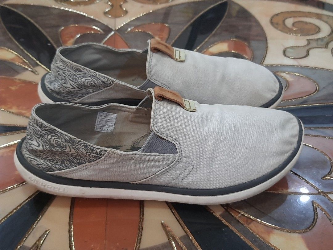 Merrell canvas slip hot sale on shoes