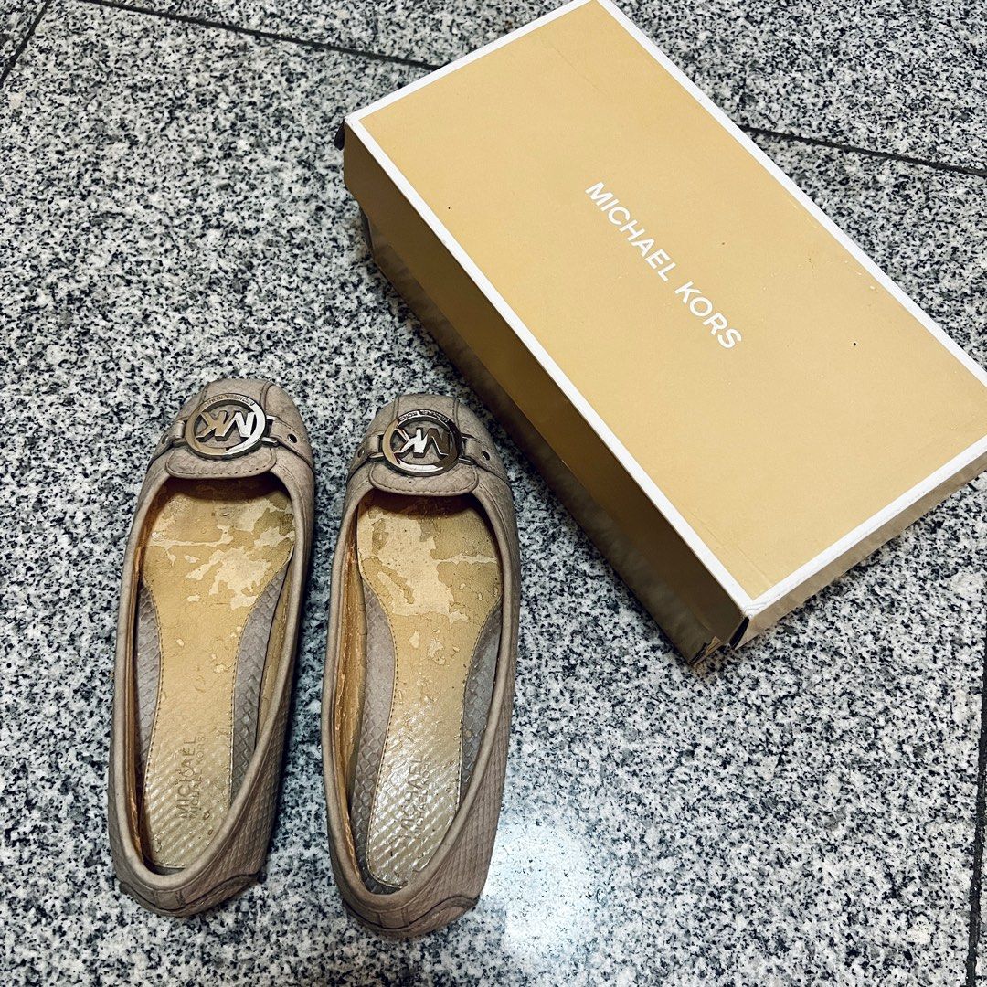 Michael Kors Women s Fulton Moccasin Embossed Leather Mink Beige