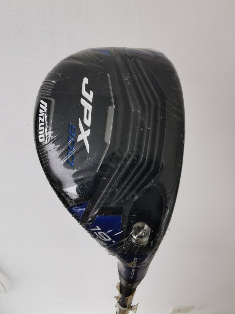 Mizuno rescue new arrivals