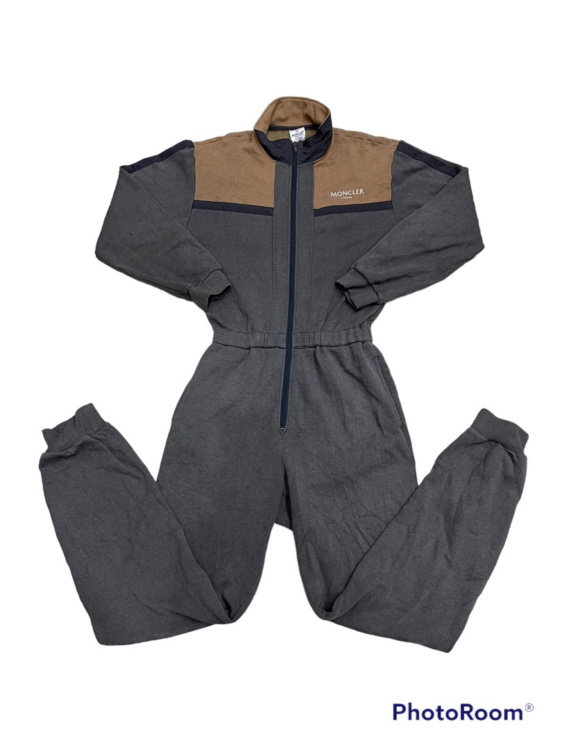 MONCLER FRANCE Men s Fashion Activewear on Carousell