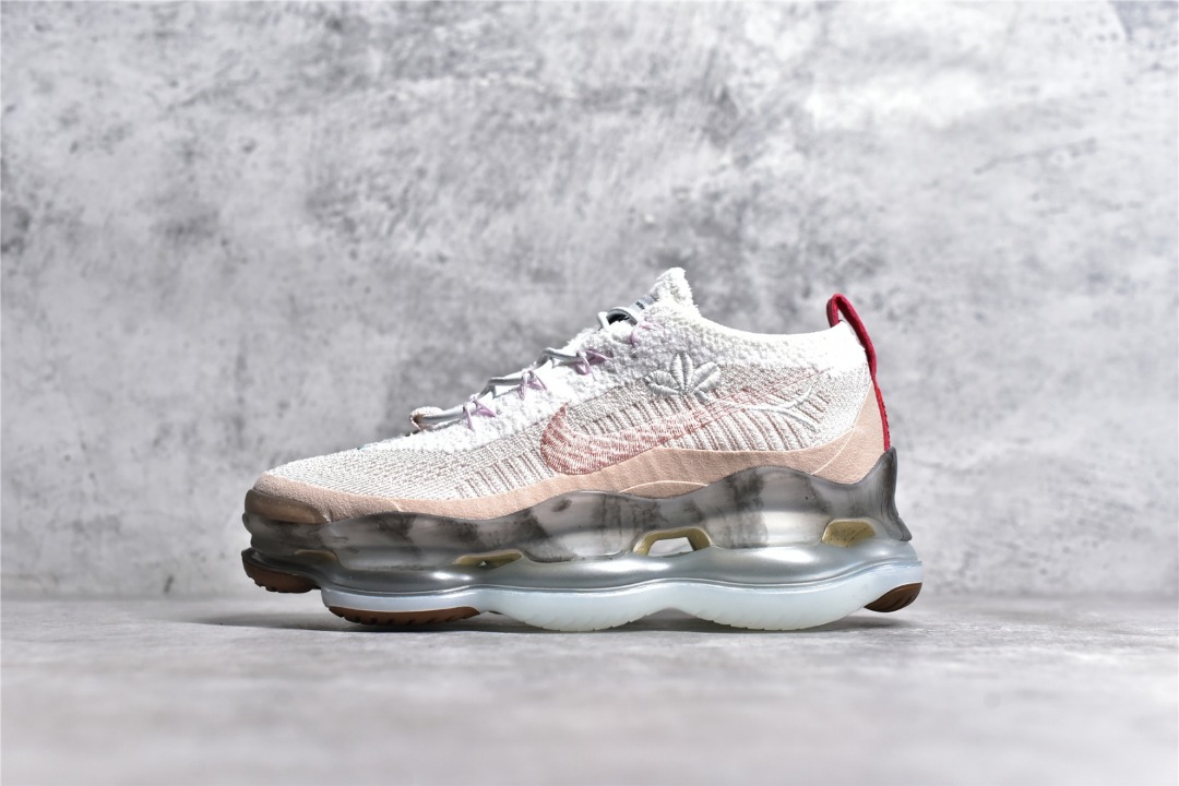 White hotsell flyknit womens