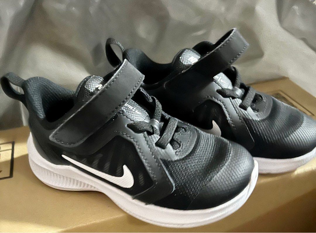 Nike downshifter Toddler Kids Black Sneaker Shoe 6C