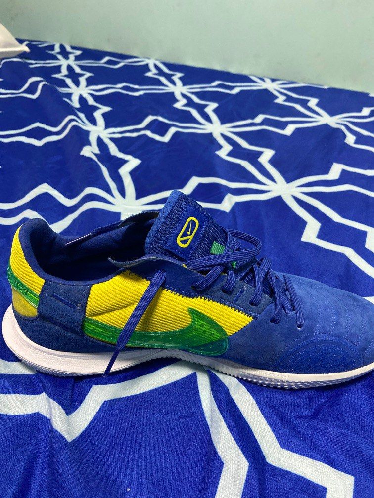 nike5 gato