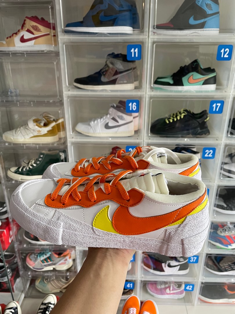 Nike sacai in store shop