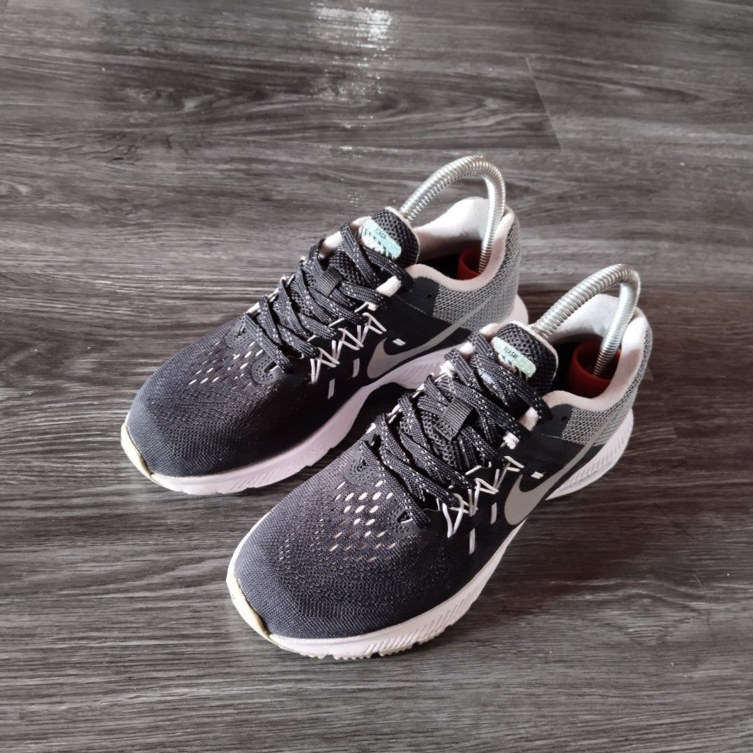 Nike Zoom Winflo 2 Running Women s Fashion Footwear Sneakers on