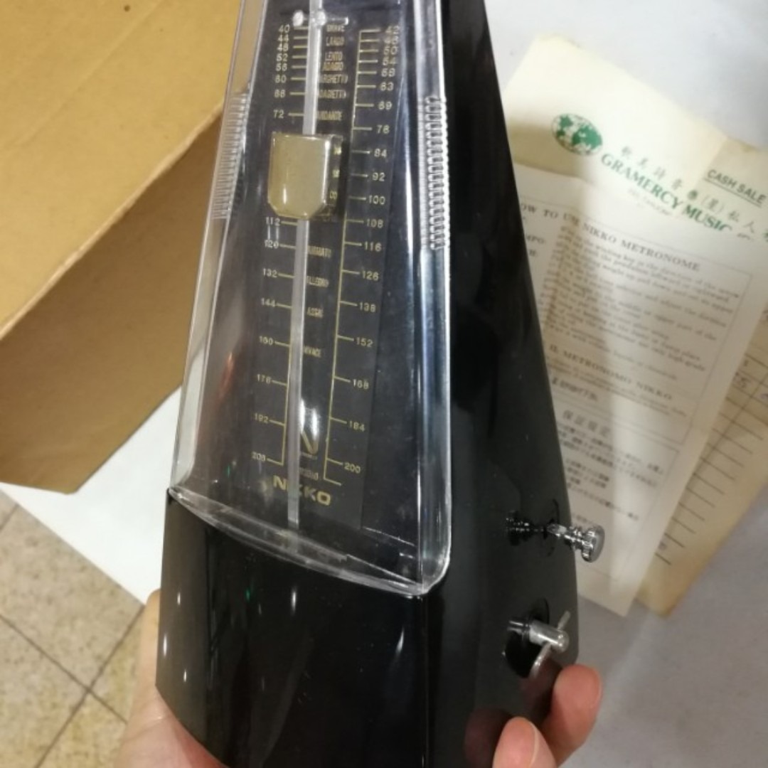 nikko metronome for violin piano music, Hobbies & Toys, Music & Media