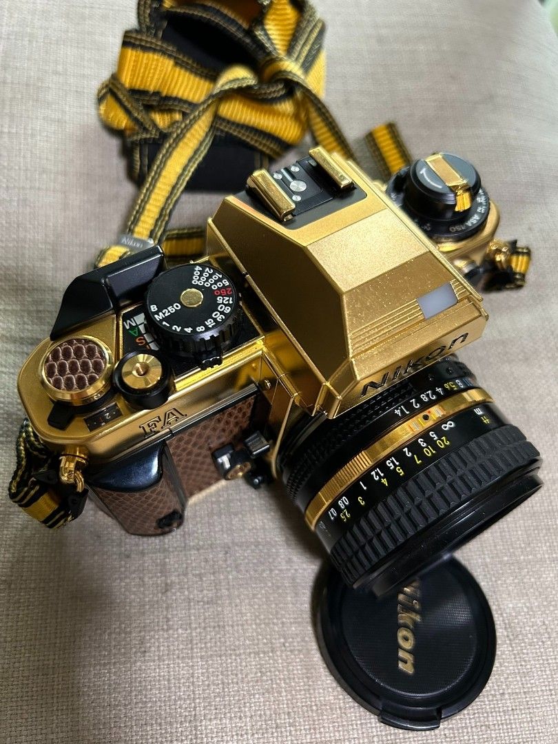 ニコンFAゴールド50ミリF1.4付き新品 抜かさ