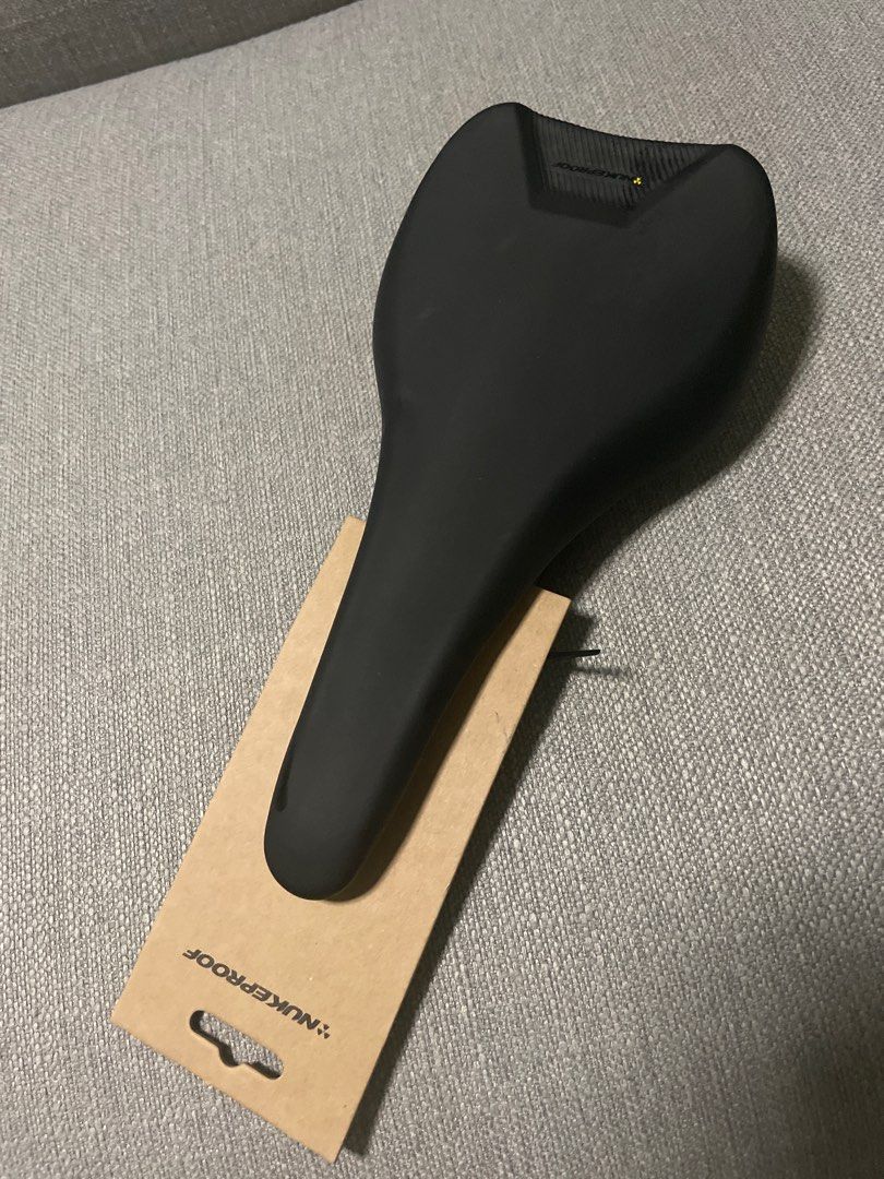 Nukeproof vector store saddle