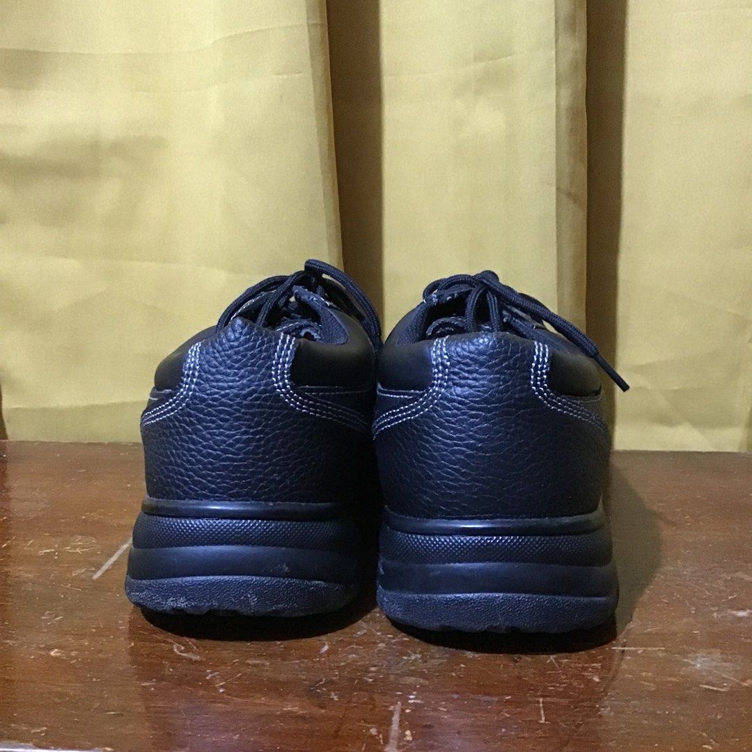 Skechers wide width work boots discount