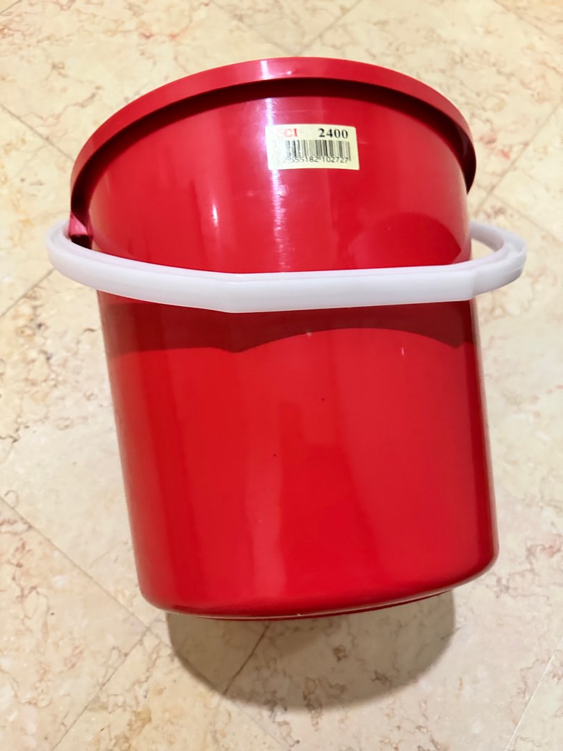 Plastic Bucket, Furniture & Home Living, Bathroom & Kitchen Fixtures on
