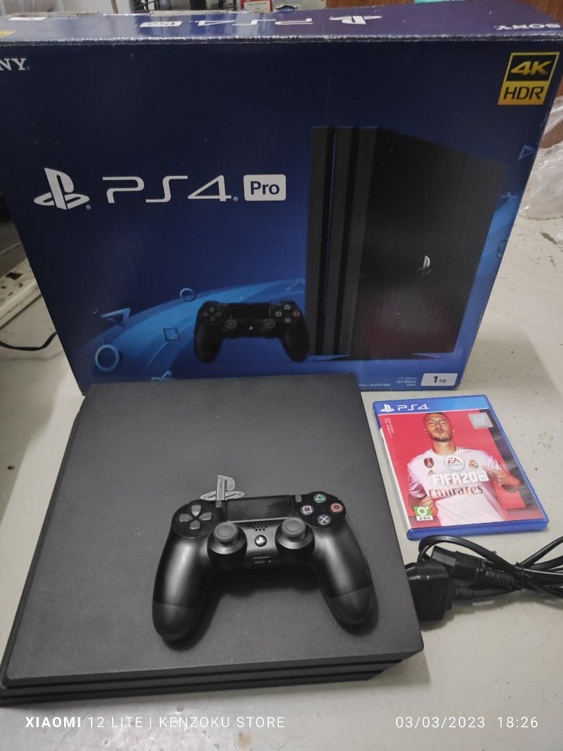 Playstation 4 outlet 1tb fifa 20