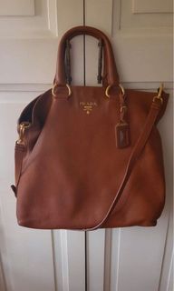 Prada Bag (pls read details)