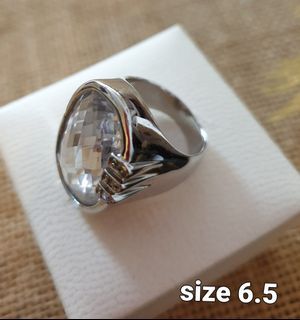 Preloved & Used Denni Ring