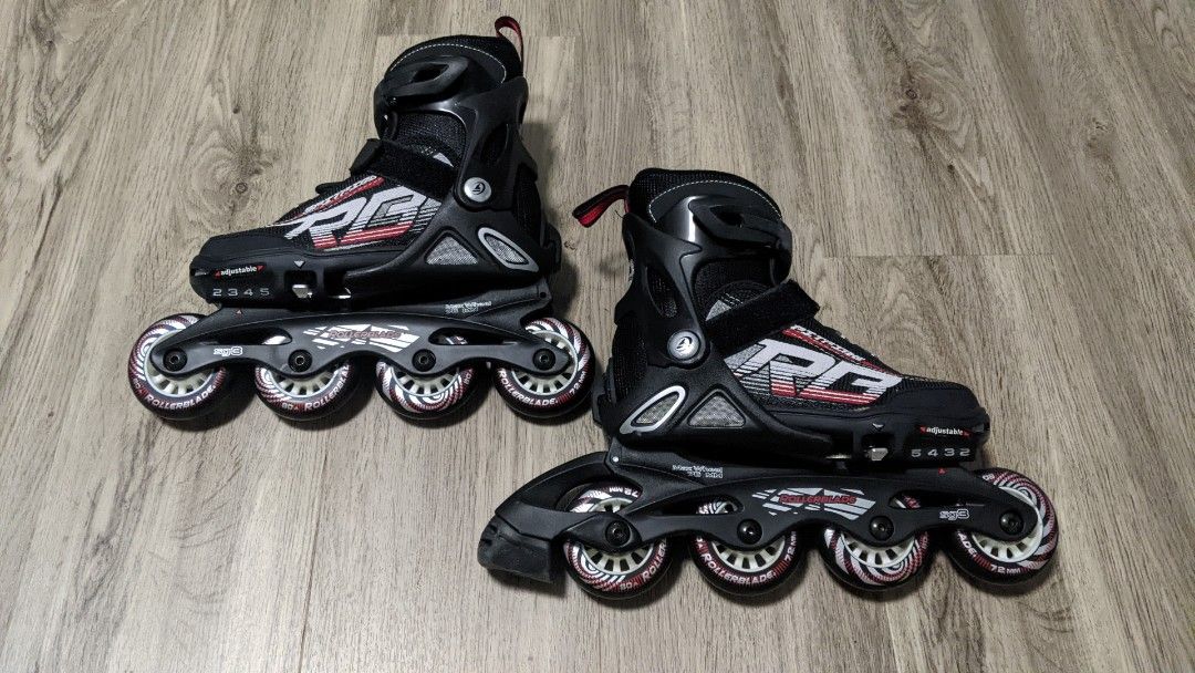 Rollerblade brand adjustable size inline skates, Sports Equipment