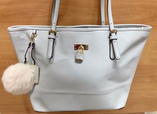 （分類：）位於 。 由 michelle_ki 提交（商品編號 1218431963，圖片 1）。簡介： 。