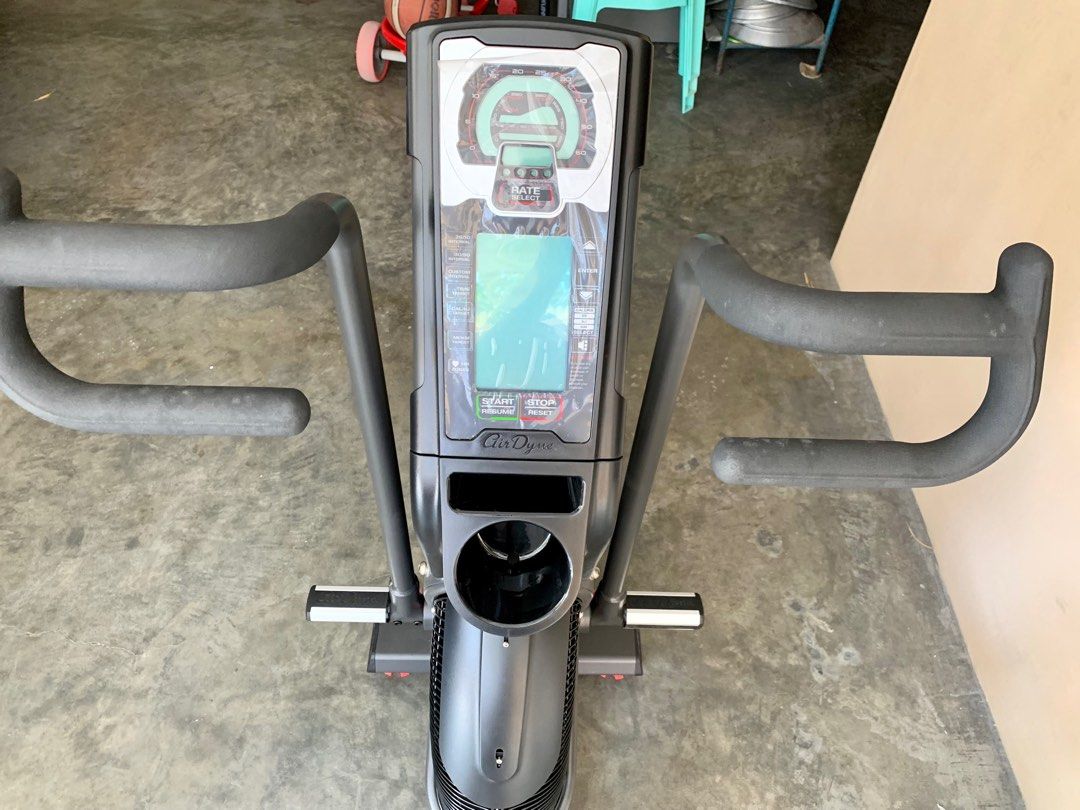 Schwinn Airdyne AD8 (Category: Cardio & Fitness Machines) located in San Fernando. Submitted by kimoymoy (Listing ID 1218392400, Image 3). Description: Schwinn Airdyne AD8 (like new). Used only a few times. Reason for selling: not enough space.
