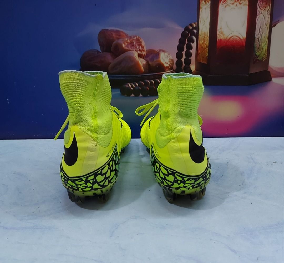 Sepatu bola nike sales hypervenom phantom 2