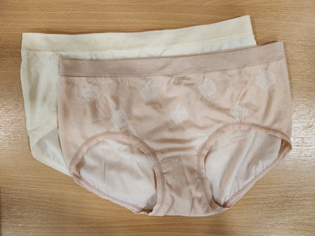SET OF 2] No-VPL Knickers in Rose Detail, Women's Fashion, New  Undergarments & Loungewear on Carousell