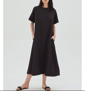 Shopatvelvet Canon Dress Black