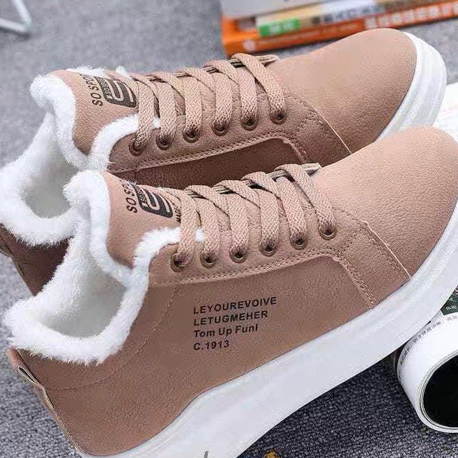 Shoes with sales fluffy inside