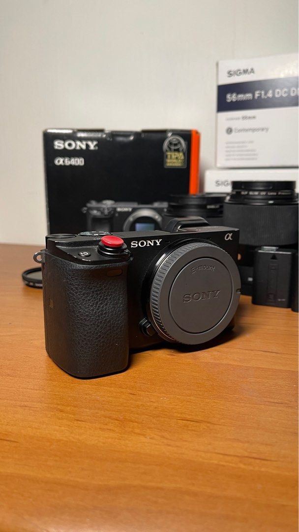 Sony A6400 with 3 Sigma Lenses, Photography, Cameras on Carousell