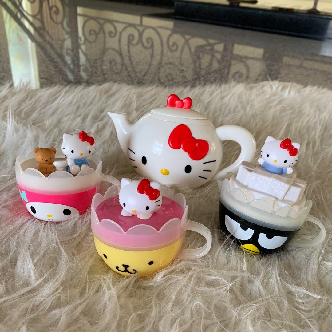 Teapot dan Teacup Set Happy Meal Hello Kitty Sanrio, Toys & Collectibles, Mainan di Carousell