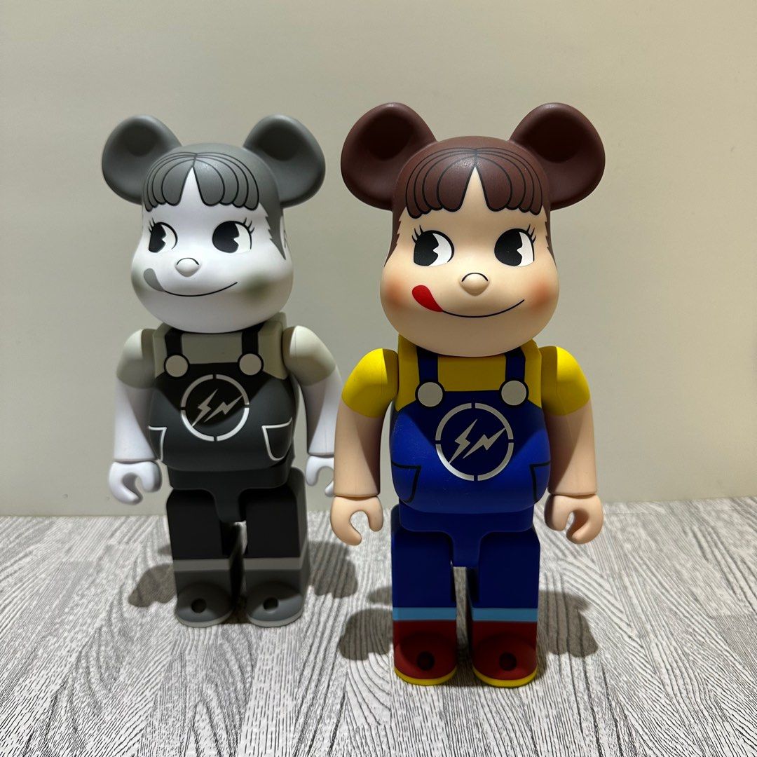 The Conveni x Peko bearbrick fragment 牛奶妹400% x2 100% x1, 興趣