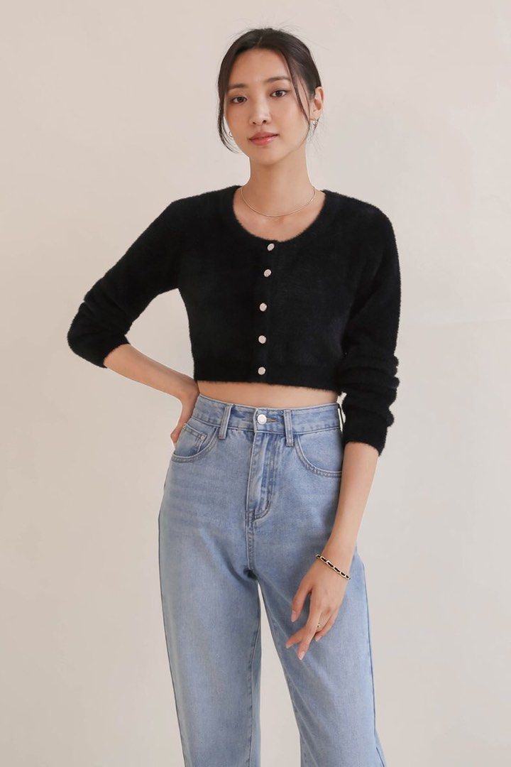 The Willow label ROZZ FUZZY CROP CARDIGAN BLACK Women s Fashion